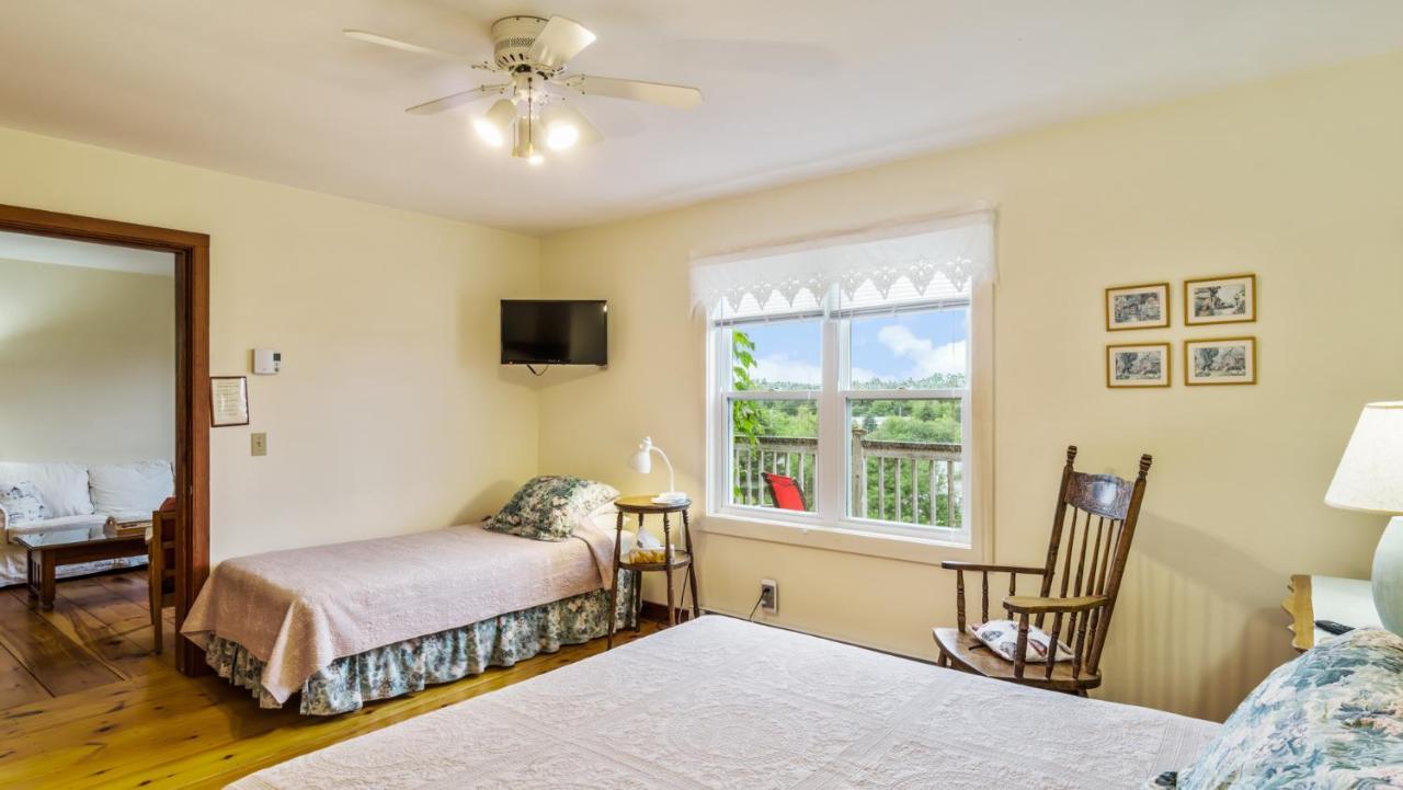 Bayview Pines Country Inn B&B Mahone Bay Exteriér fotografie