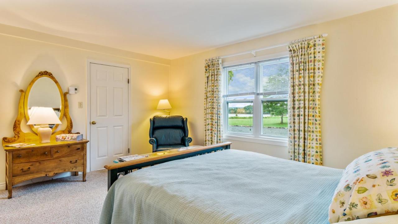 Bayview Pines Country Inn B&B Mahone Bay Exteriér fotografie